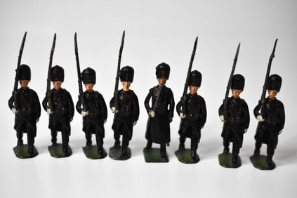8 Britains Belgian Grenadiers