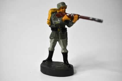 Elastolin Composition Firing German Army Soldier