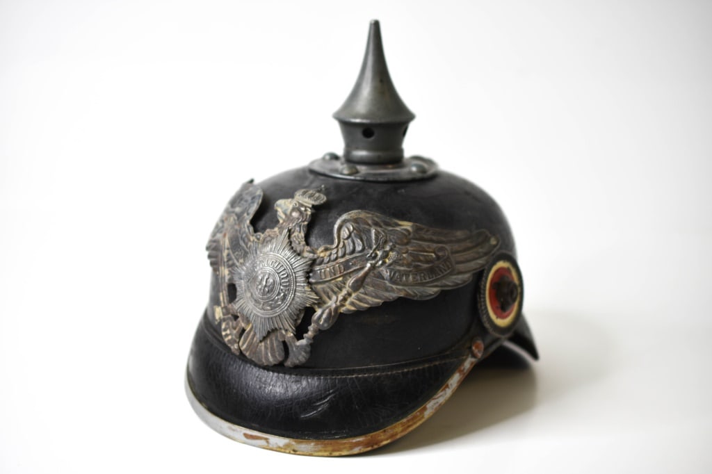 WWI Prussian Garde Pickelhaube (1 of 12)