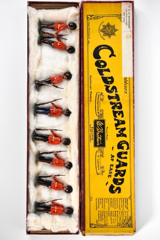 Britains Boxed Set No 314 Coldstream Guards (1 of 8)