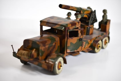 Tipp Co German Army Artillery Truck