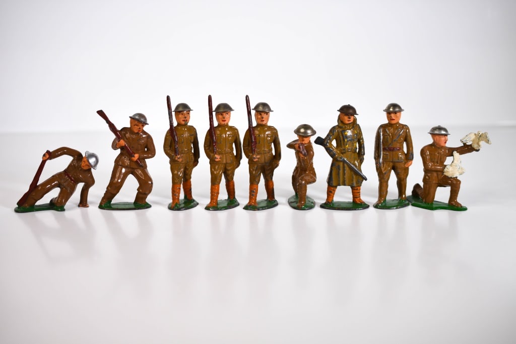 Barclay Manoil WWI Soldiers: Roughly 3 inches tall. All original paint. Loss in areas.