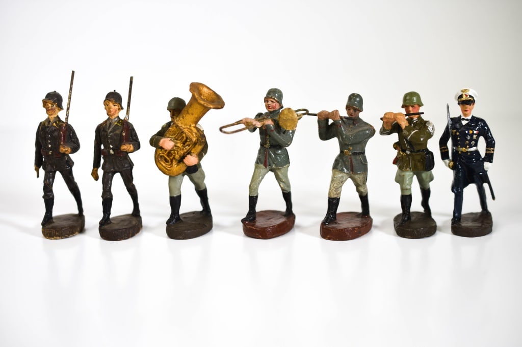 German Composition Soldiers (1 of 7)