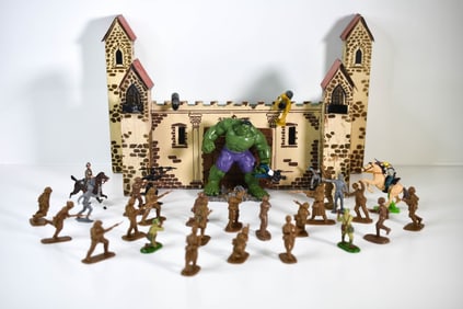 Box of Soldier Parts & Castle