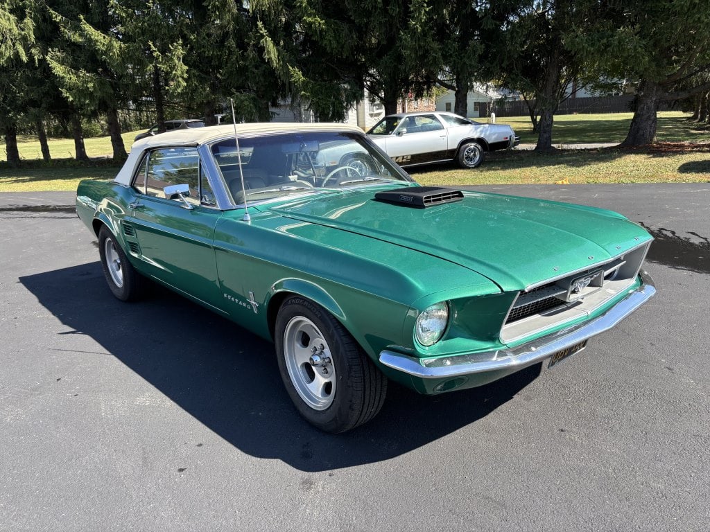 1967 Ford Mustang Convertible (1 of 20)