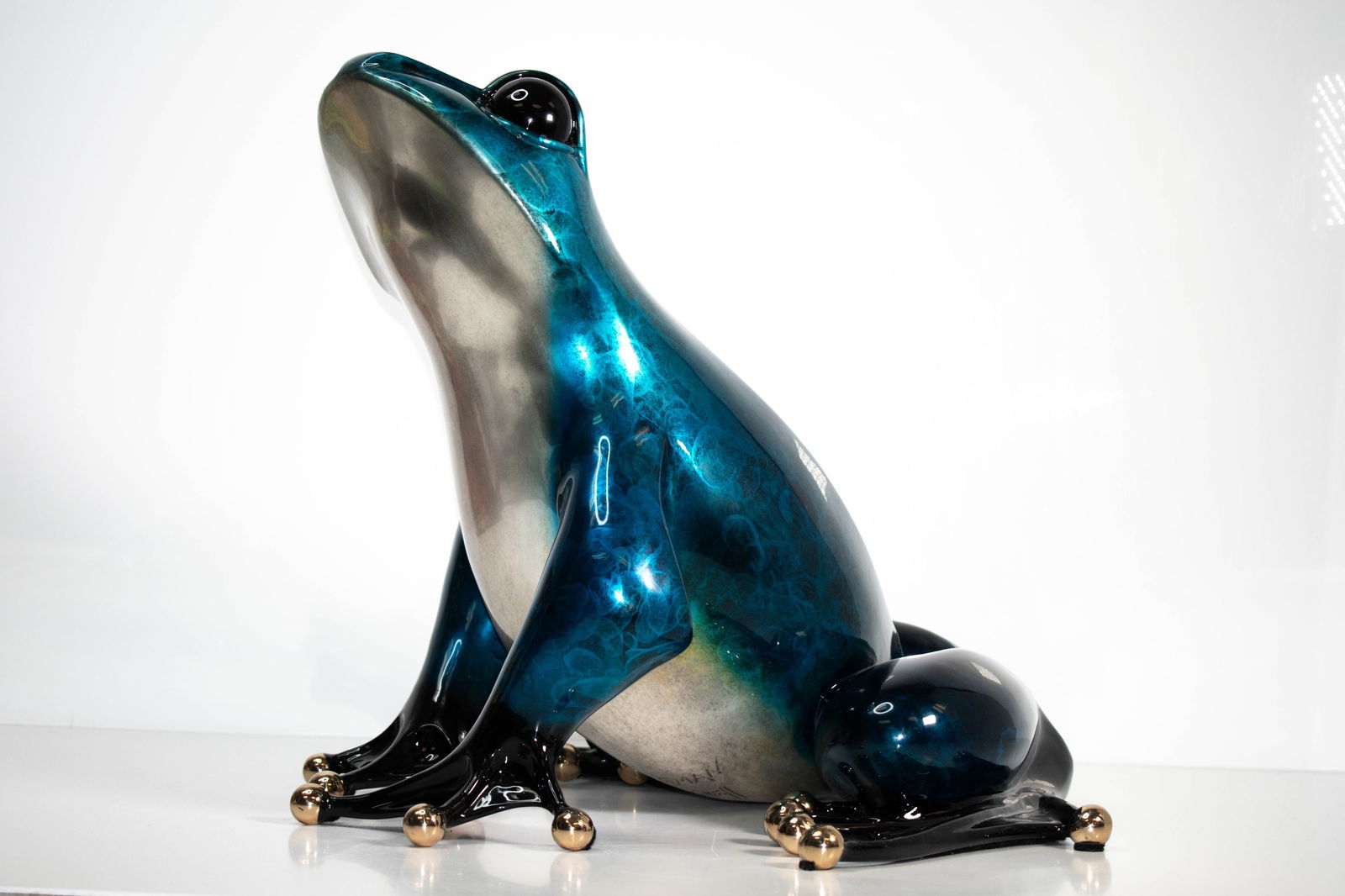 Monumental Tim Cotterill? Bronze Frog AP 7/10: Massive Tim Cotterill "Frogman"? Bronze Frog Sculpture. I believe this is the largest sitting one sculpted A striking and large-scale bronze sculpture by internationally renowned artist Tim Cotterill