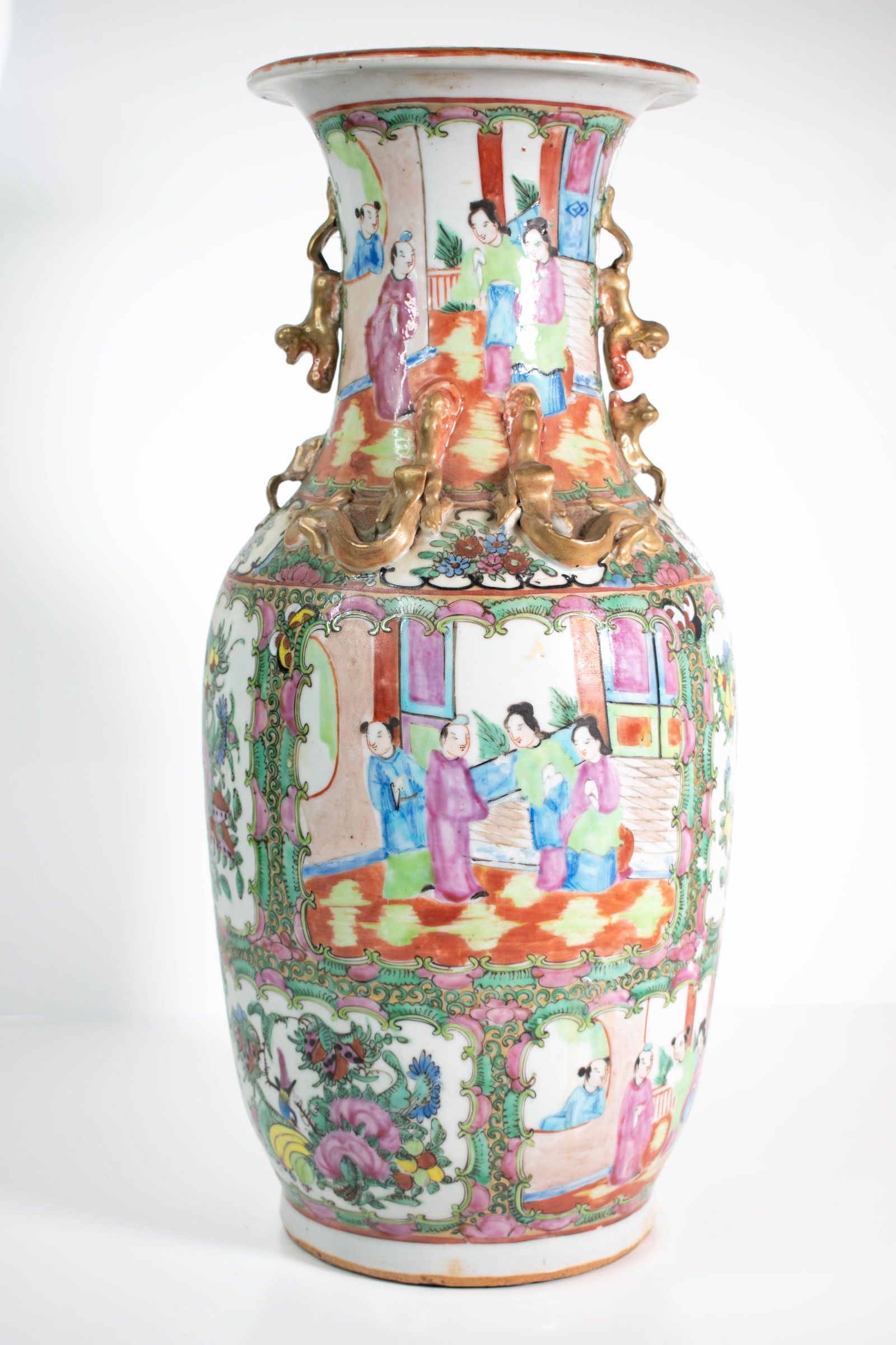 Chinese Famille Rose Porcelain Vase with Figures (1 of 17)