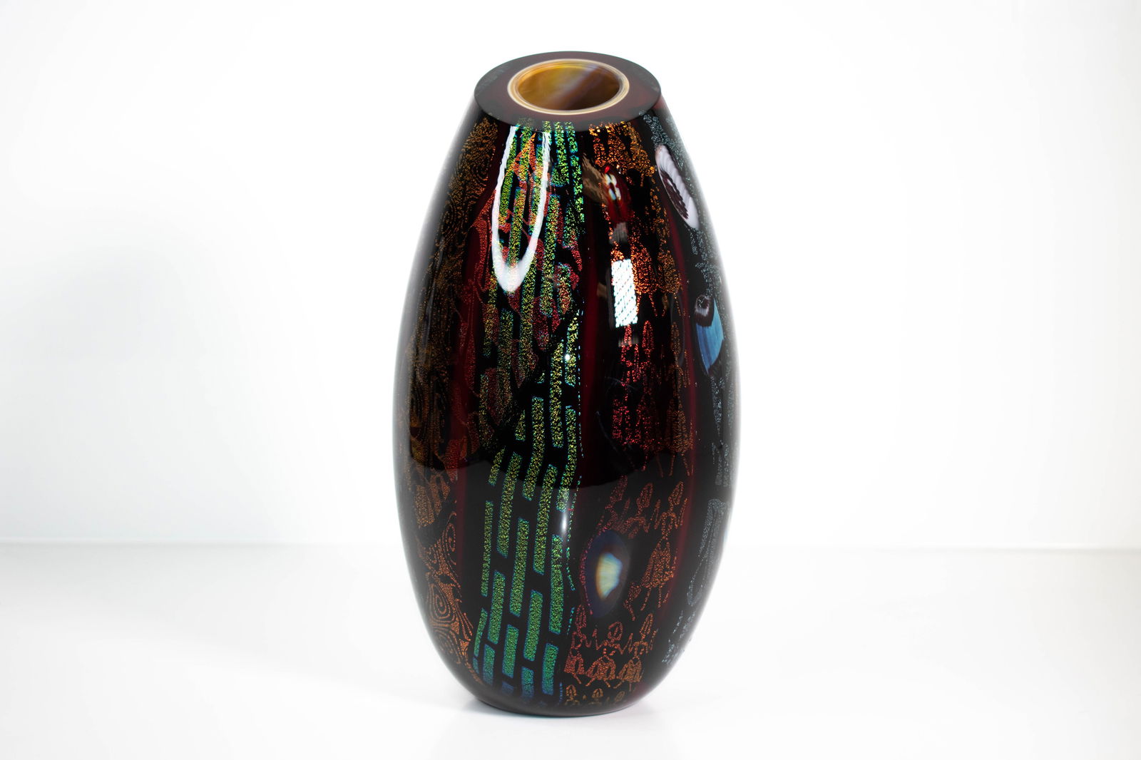 Peter Vanderlaan Iridescent Art Glass Vase 2005 (1 of 20)