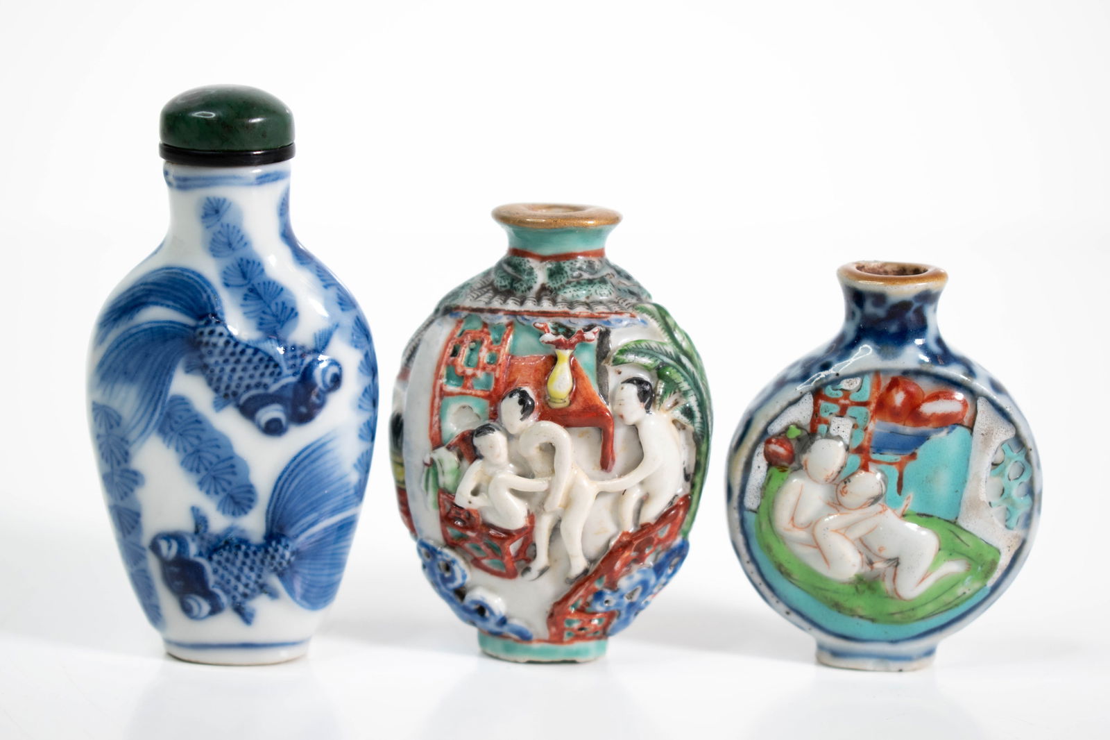 Early Chinese Porcelain Snuff Bottles (Erotic) (1 of 7)