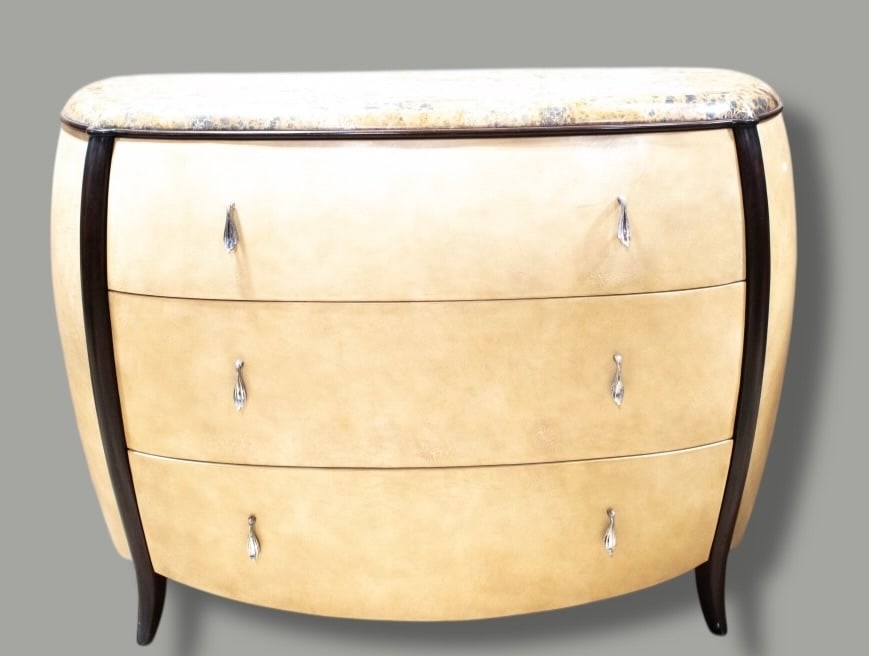 Henredon Marseilles Style Bombe Chest (1 of 5)