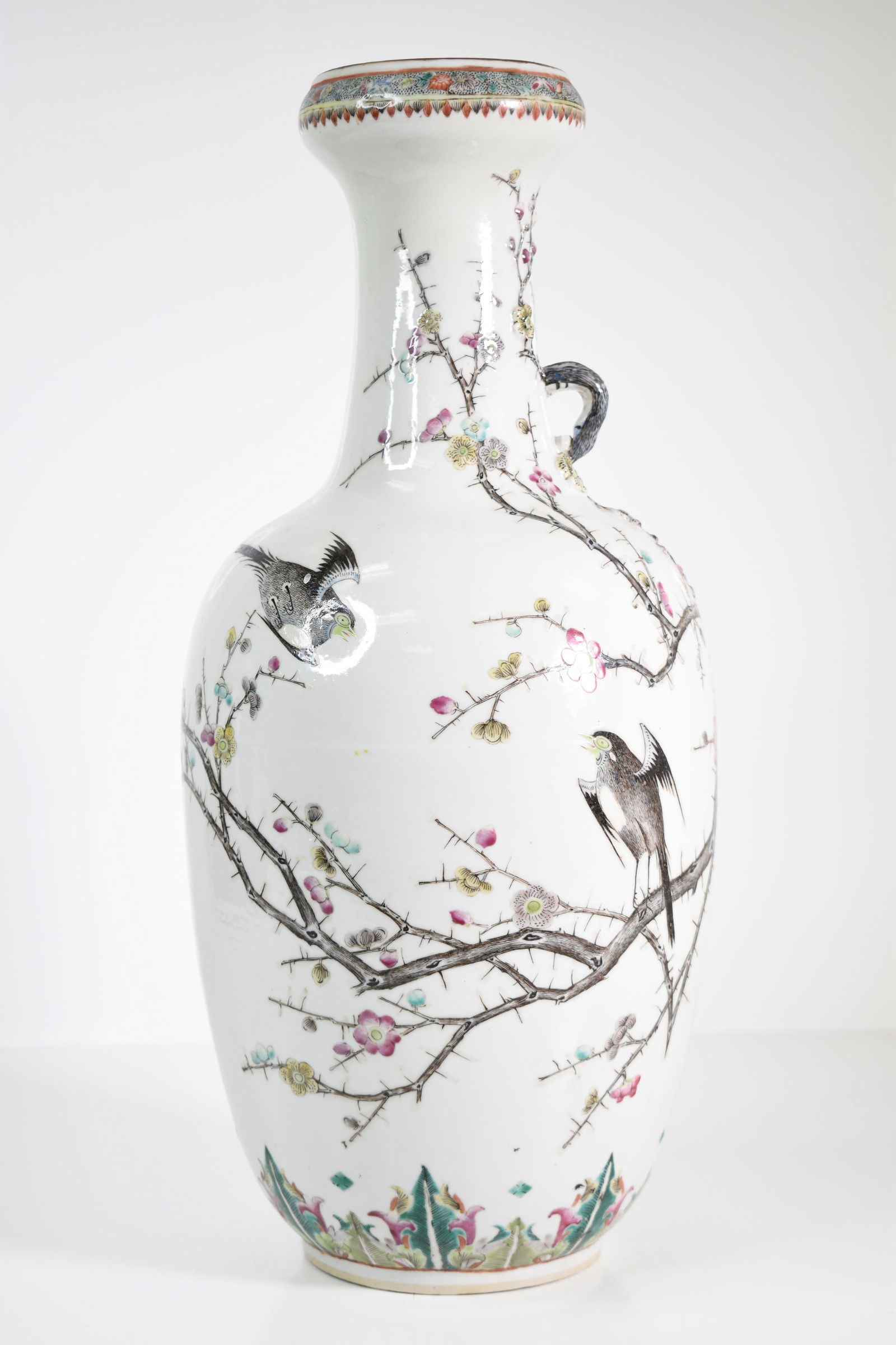 Antique 19th Century Chinese Vase (1 of 12)