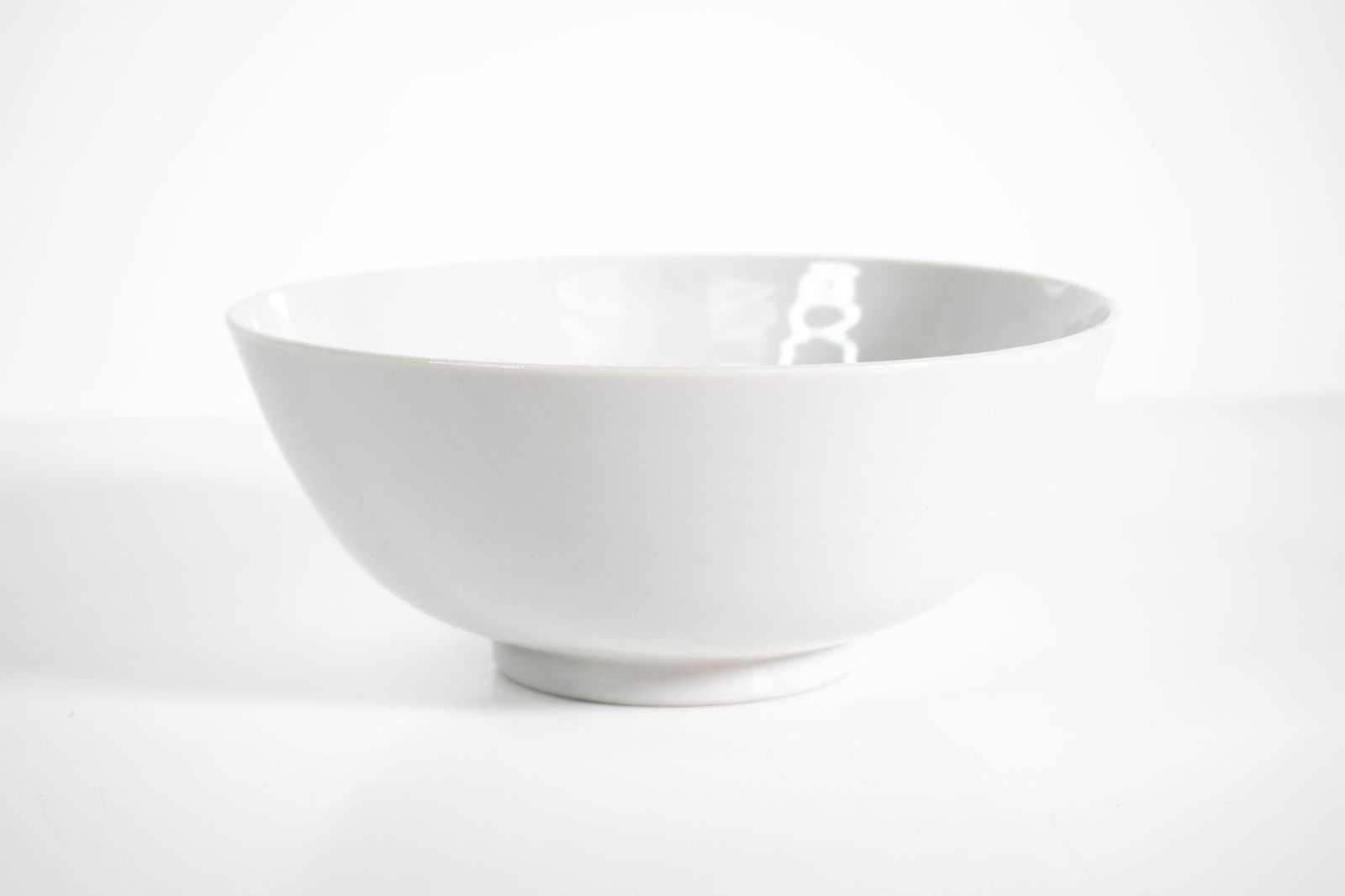 Chinese Blanc de Chine Porcelain Bowl: A nice Chinese porcelain Blanc de Chine bowl. Length 7" ****We Offer In-House Shipping***