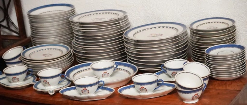Excellent Antique Chinese Export Collection: Excellent Antique Chinese Export Collection, Late 19th century set armorial Porcelain including sets of dishes , bowls, cups, and platters. all in well kept condition. sold from the collection of a pr