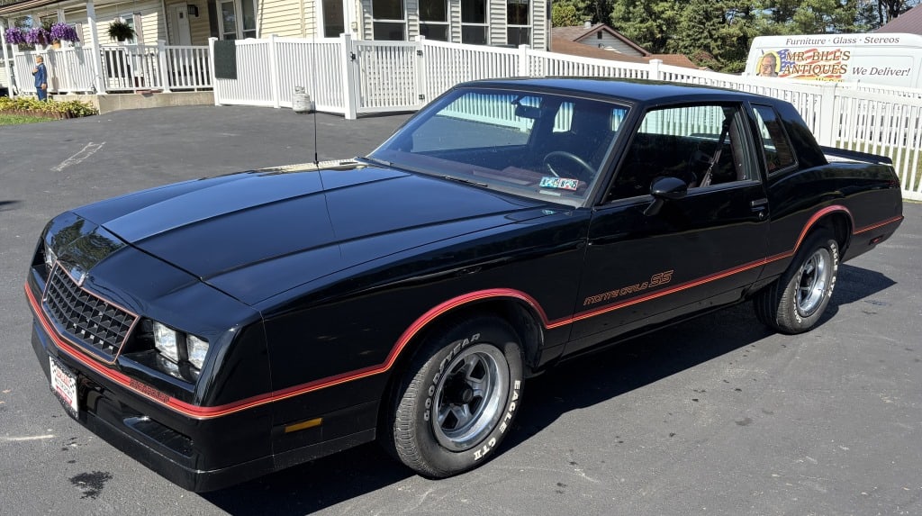 1985 Chevrolet Monte Carlo 35,362 miles!: This 1985 Chevrolet Monte Carlo SS is a classic example of GM’s rear-wheel-drive personal luxury coupes of the 1980s, combining sporty lines with traditional V8 performance. mileage: 35,362 vin: 1G1