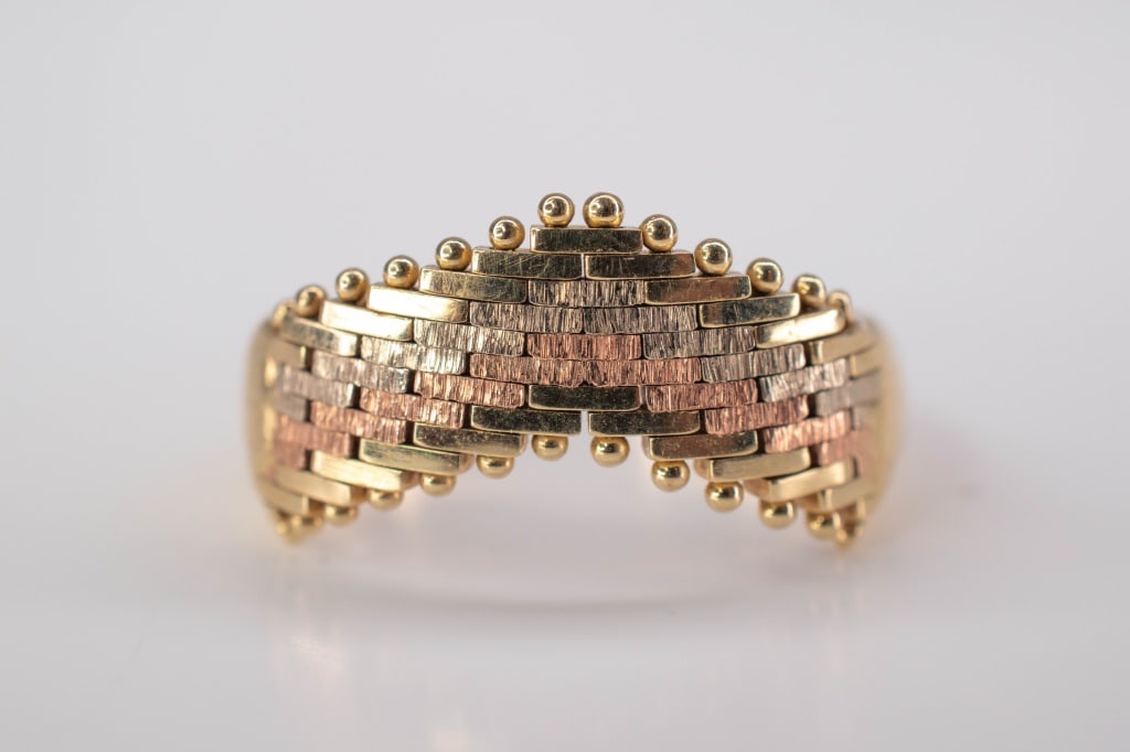 14K Tri-gold Ring 5.9 Grams (1 of 5)