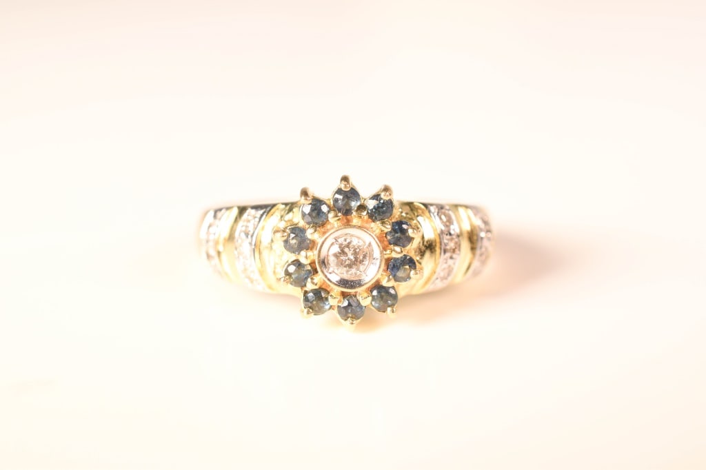 14K Gold Diamond & Sapphire Ring 4g (1 of 7)