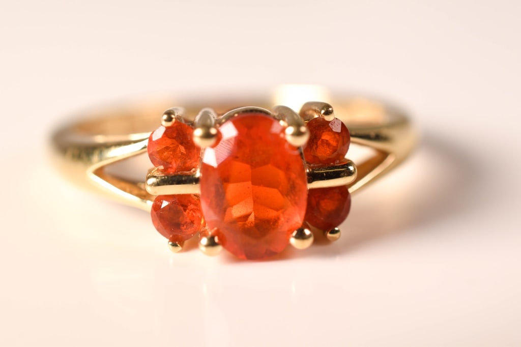 14K Gold & Garnets Ring 3.3 Grams (1 of 6)