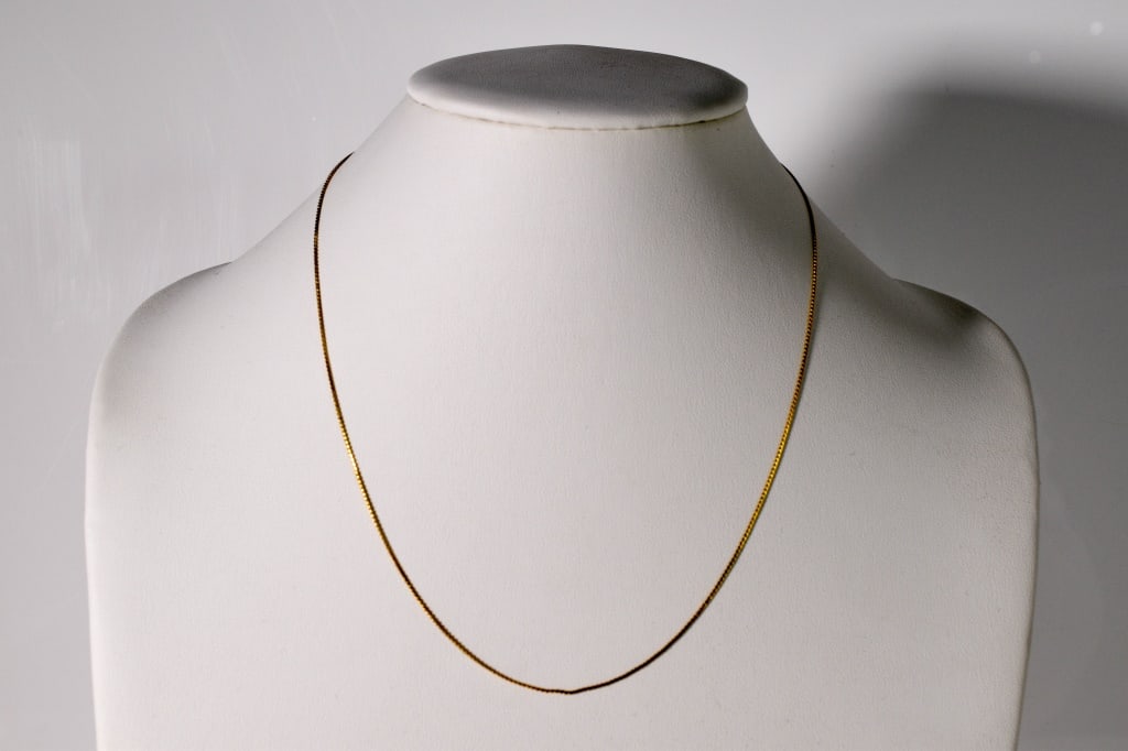 18K Gold Necklace 20" 750 2.5 Grams: gold necklace 18k / 750