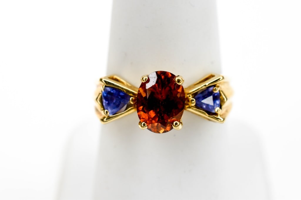 10K Gold, Tanzanite & Garnet Ring 3 Grams (1 of 5)