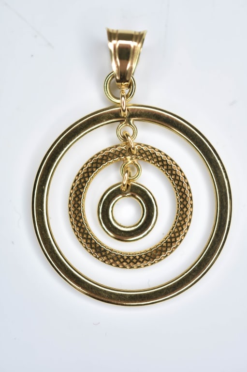 14K Gold Pendant 2.5 Grams: marked ZRW