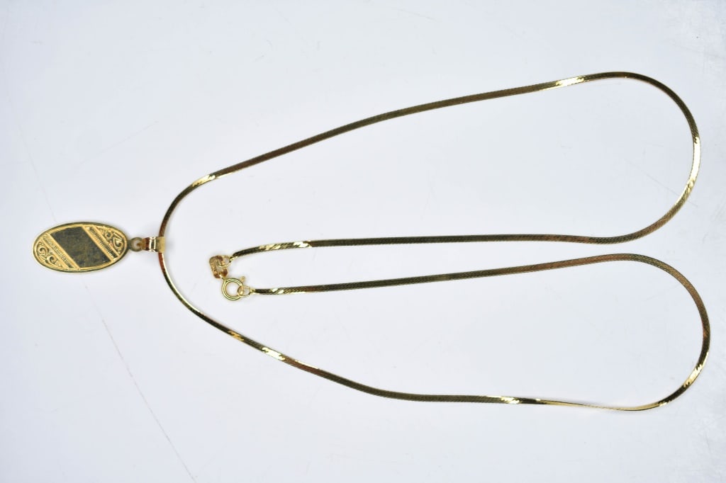 14K Gold Necklace 2.3 Grams (1 of 8)