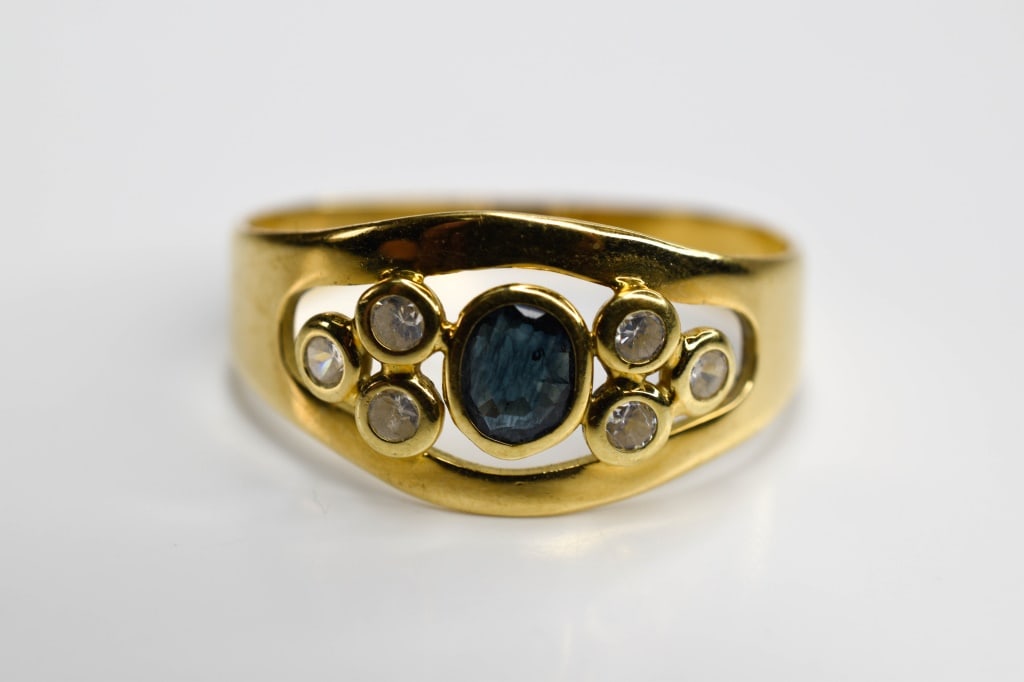 18K Gold, Diamonds & Sapphires Ring 750 (1 of 5)