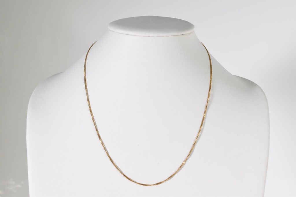 14K Gold Necklace: 14K necklace