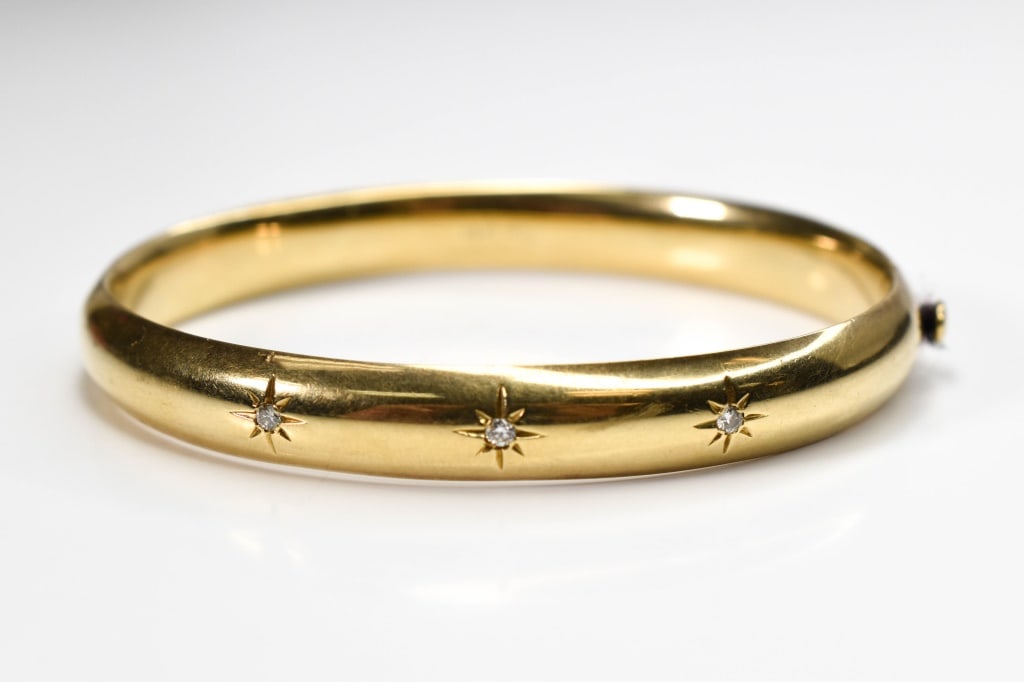 14K Gold 7 Diamond Hinged Bangle Bracelet (1 of 5)