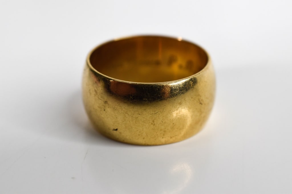 14K Gold Wide Wedding 6 DWT (1 of 5)