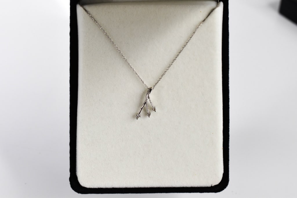 10K White Gold & Diamond necklace & Pendant (1 of 4)