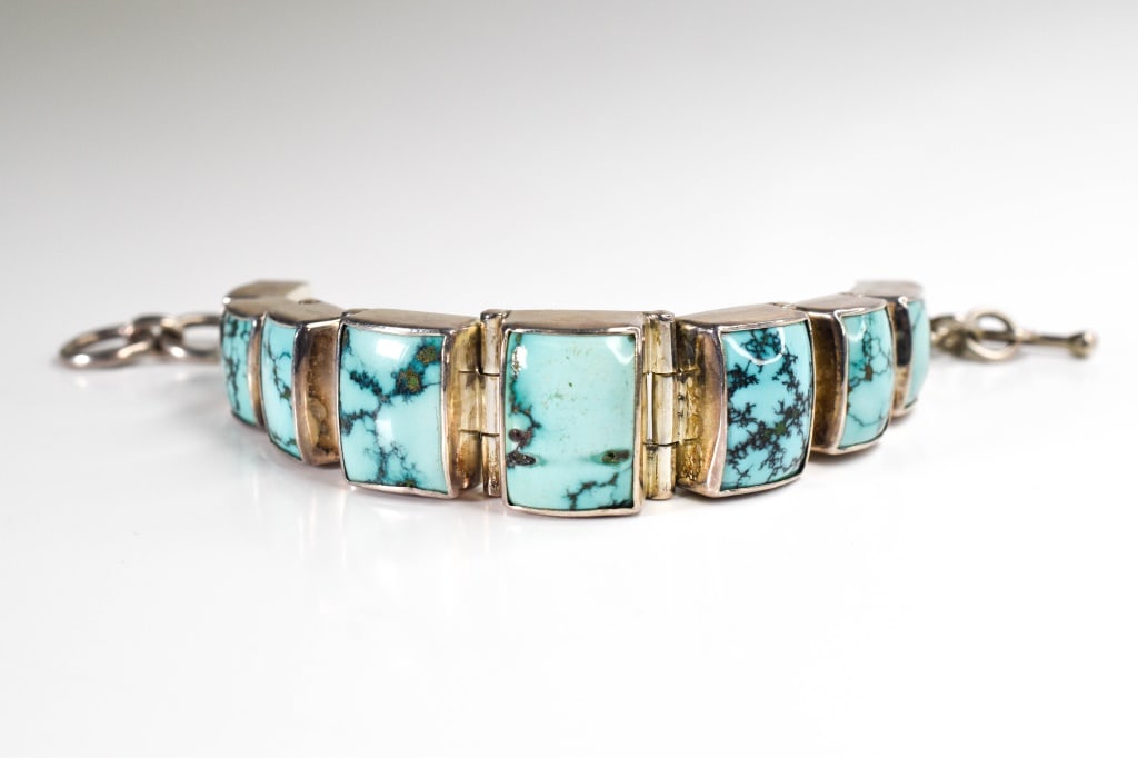 Silver and Turquoise Bracelet (1 of 3)