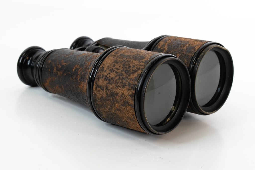 Merchant Marine Brass Binoculars (1 of 7)