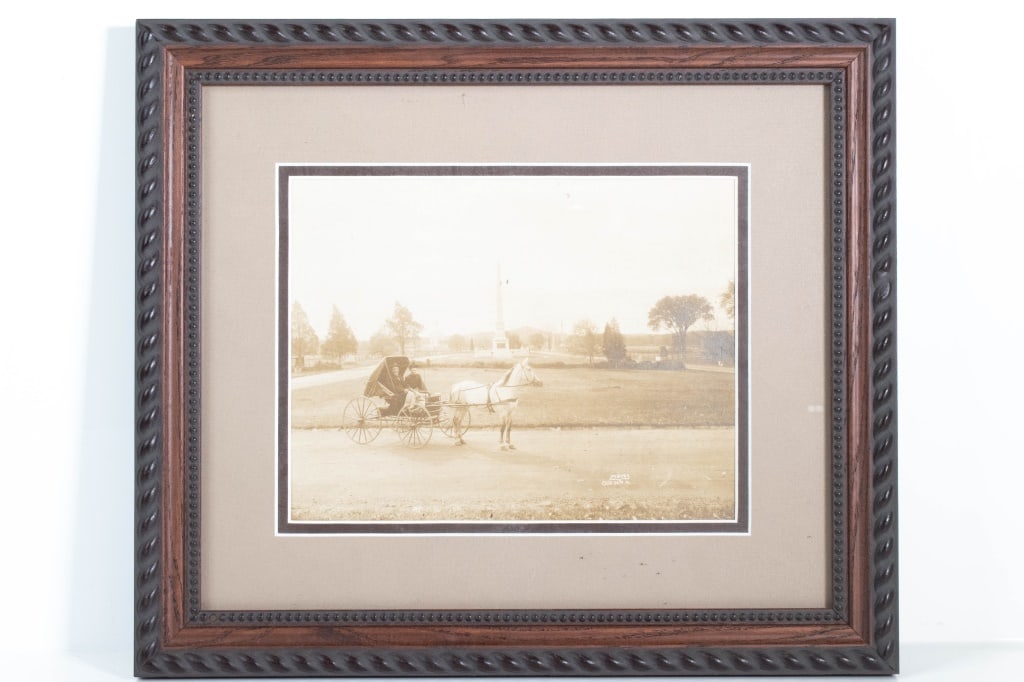 1906 Legislator Luther M. Bushey Photograph: A photograph from the early 1900s of a Maryland legislator with his wife in a horse and buggy Length 15" Height 13" Provenance: Acquired from a single owner private estate collection originating in Ge