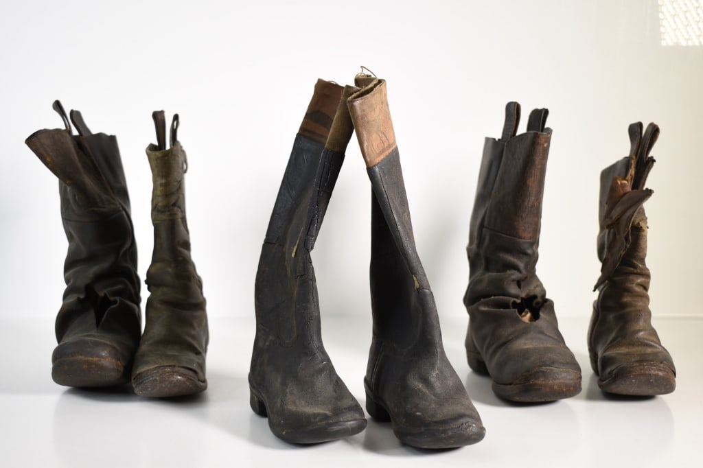 Three Pairs of Leather Children's Boots 1800s (1 of 10)