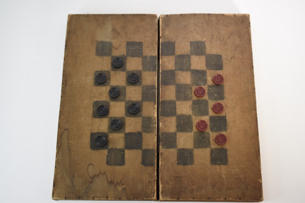 Primitive Folding Checkers Chess Board (1 of 8)