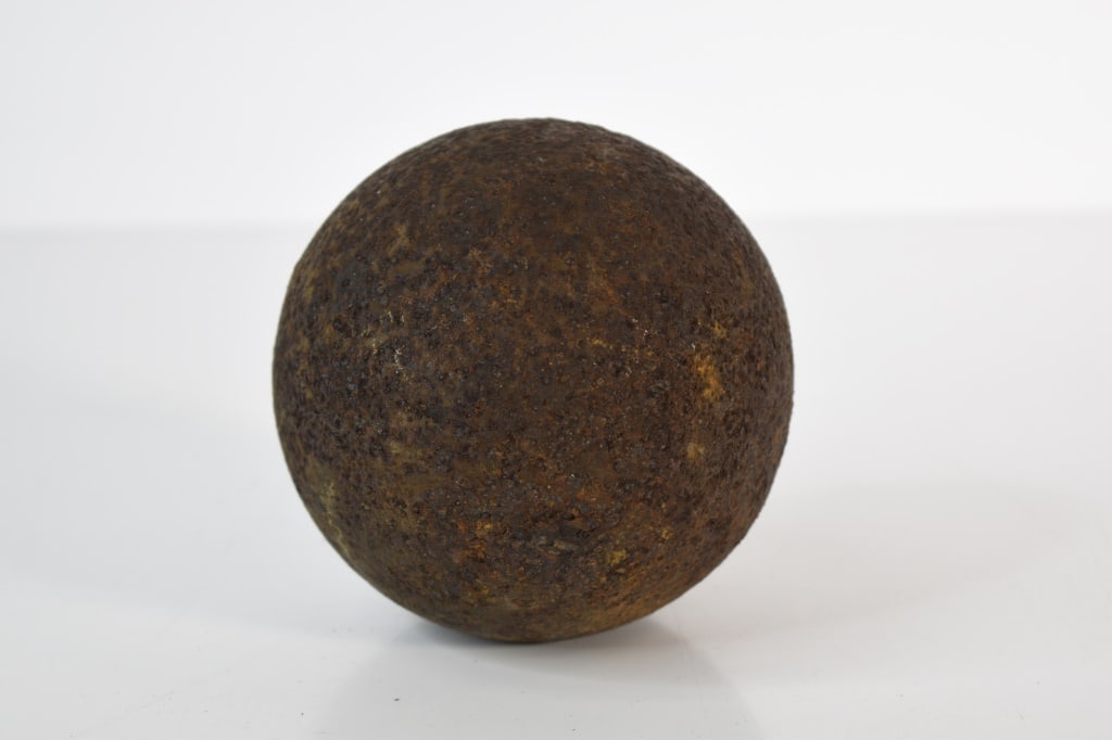 Civil War Cast Iron Cannon Ball (1 of 3)