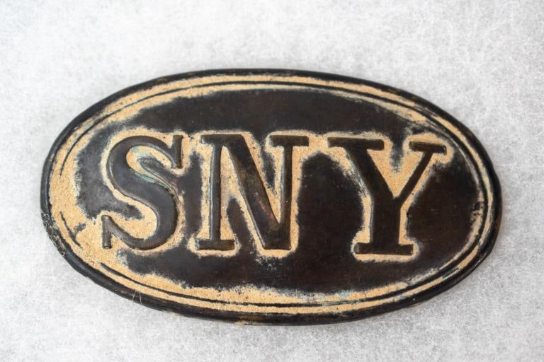 Civil War NYS New York Cartridge Box Plate Buckle: Dark appearance to it. Lead filled back. Bent loops. 2.75 inches long. Provenance: Acquired from a single owner private estate collection originating in Gettysburg, Pennsylvania. The collection was ca
