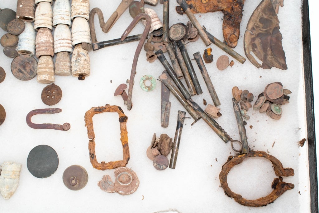 Various Dug Items - 4