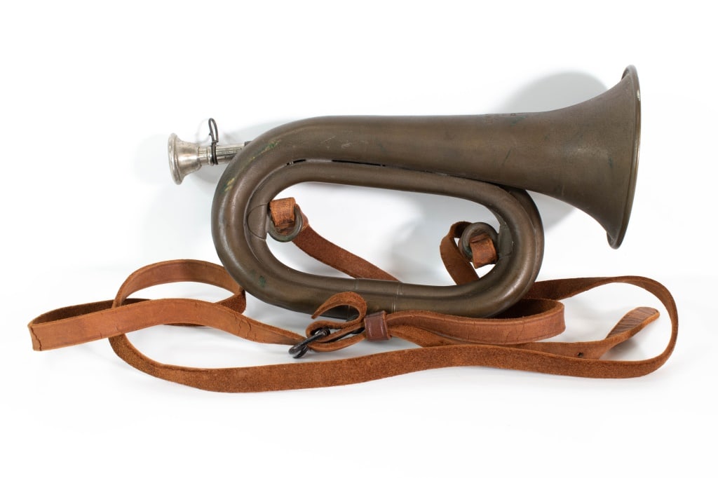 1919 J W York & Sons Brass Bugle (1 of 5)