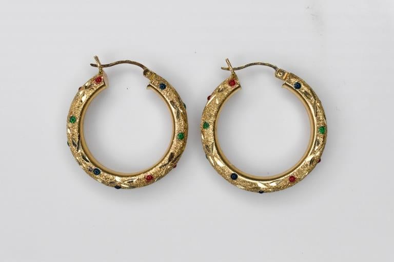 14K Gold Hoop Earrings 4.77g: Nicely decorated with enamal or glass cabochons on both sides. These pieces measure approximately 1"L each.
