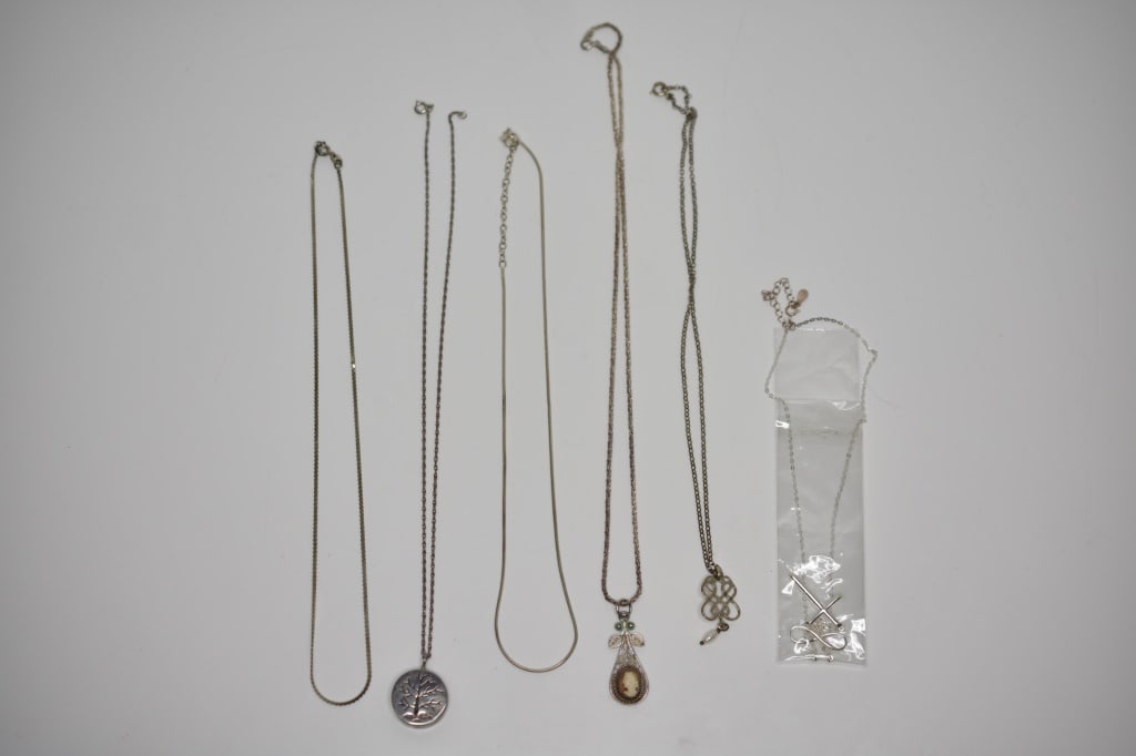 Beautiful Sterling Silver 925 Necklaces .919ozt (1 of 7)