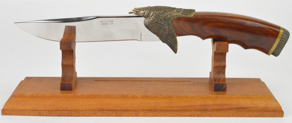 Kershaw Eagle limited knife #2419 of 5000 in box: Kershaw Eagle knife #2419 of 5000 in box (blade length 5, overall knife 11"). Oregon, USA, stand/display not included"