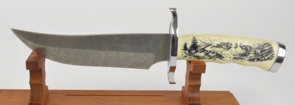 Solingen West German Damascus Hunting Knife: Solingen West German Damascus Hunting Knife 10.5 overall stand/display not included"