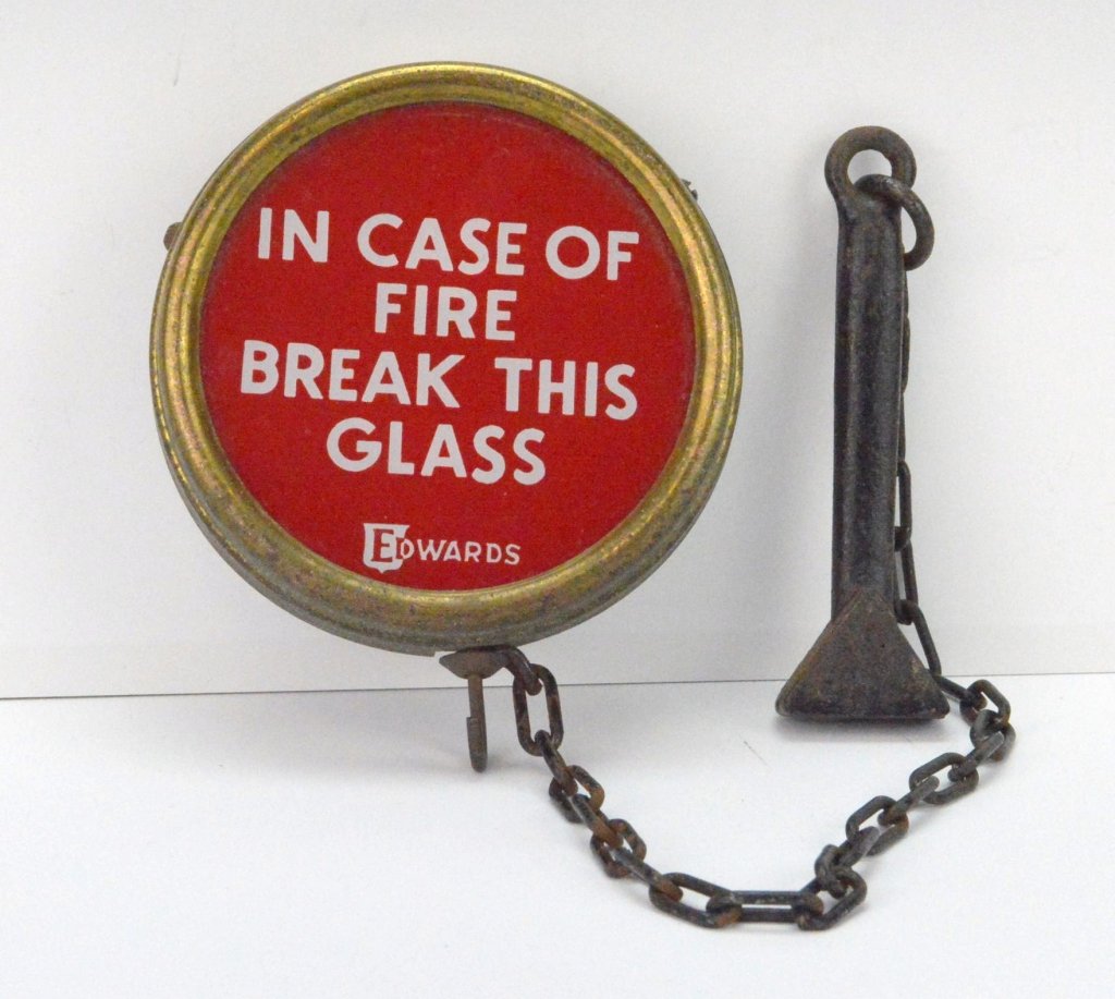 Vintage Edwards Signal Alarm Bell Box Marker: This nice piece of fire memorabillia measures 3.5" D and ahs original cast iron hammer
