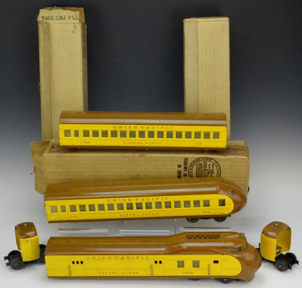 Lionel 752E City Of Portland Set with OB: Prewar Lionel O gauge Union Pacific City of Portland streamline articulated diesel passenger train with 752E powered unit, 753 coach, and 754 observation car. With original boxes.