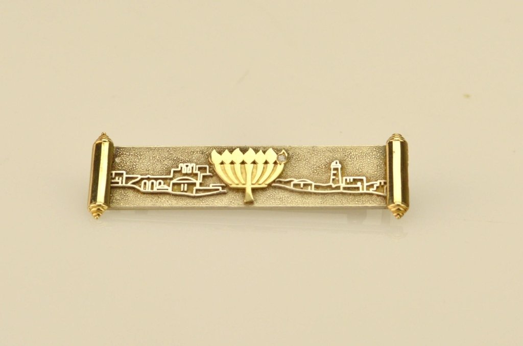 14k and Sterling Silver Torah and Menorah Pin: Beautiful 14k and Sterling Silver Pin, Torah scrolls and Menorah are 14k yellow gold, applied to a sterling silver back. Marked 14k, 925 and Ma. 4.76 dwt total weight