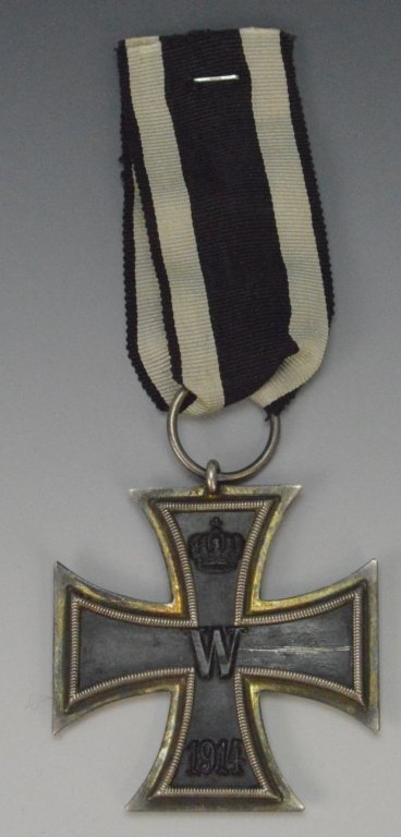 WWI German Iron Cross: WWI Iron Cross 2nd class with ribbon, 1914. Marked FW, Franz Xarer Wimmer, Munchen.