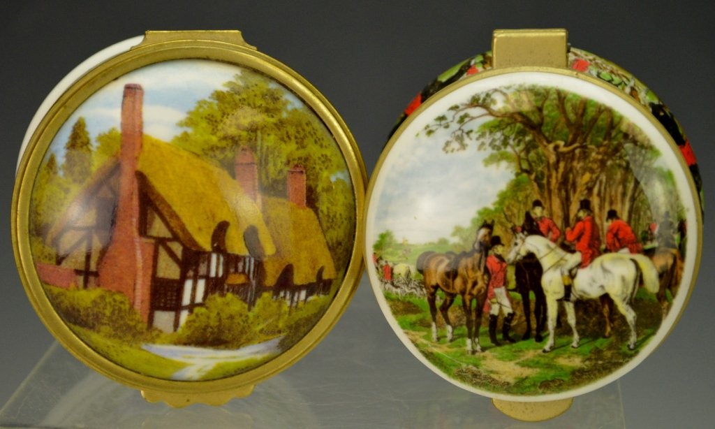 English Trinket Box Grouping: Includes two lidded pill or snuff boxes: Ann Hathaway's Cottage, Warwickshire, measures 2.25"; Limoges fox hunting scene.