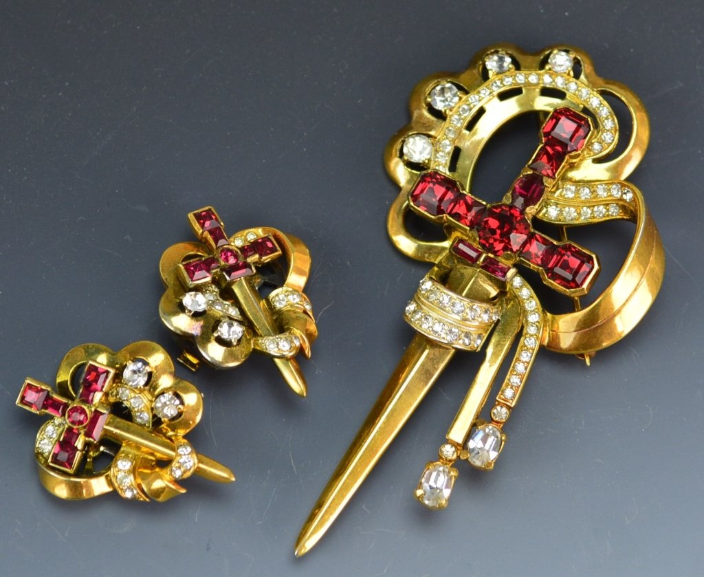 Mazer Brooch and Earring Suite: Includes a beautiful Mazer Brooch measuring 3.25" with matching earrings. No missing stones.