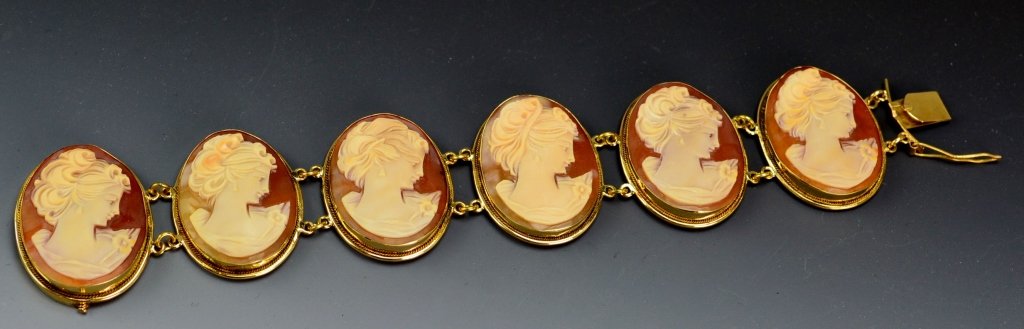 14k Yellow Gold Cameo Bracelet (1 of 6)